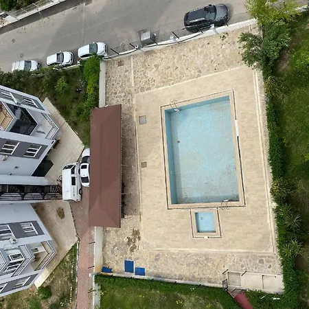 Konyaalti 3+1 Daire Apartment